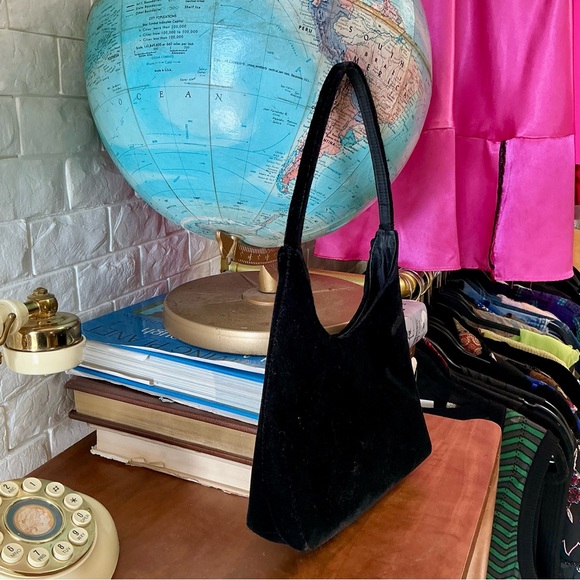 Vintage 90s Y2K Black Suede Hobo Shoulder Bag with Tassel Detail - Picture 10 of 13